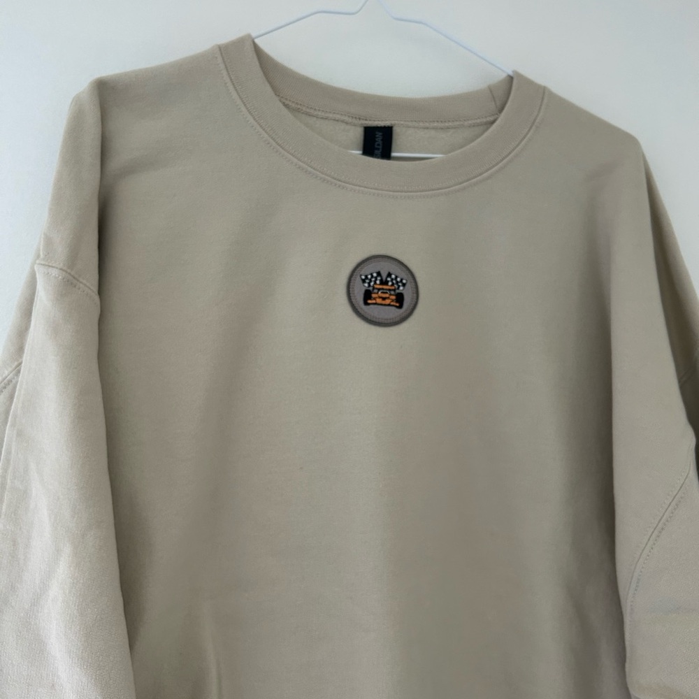 🏎️ vintage racing patch crewneck